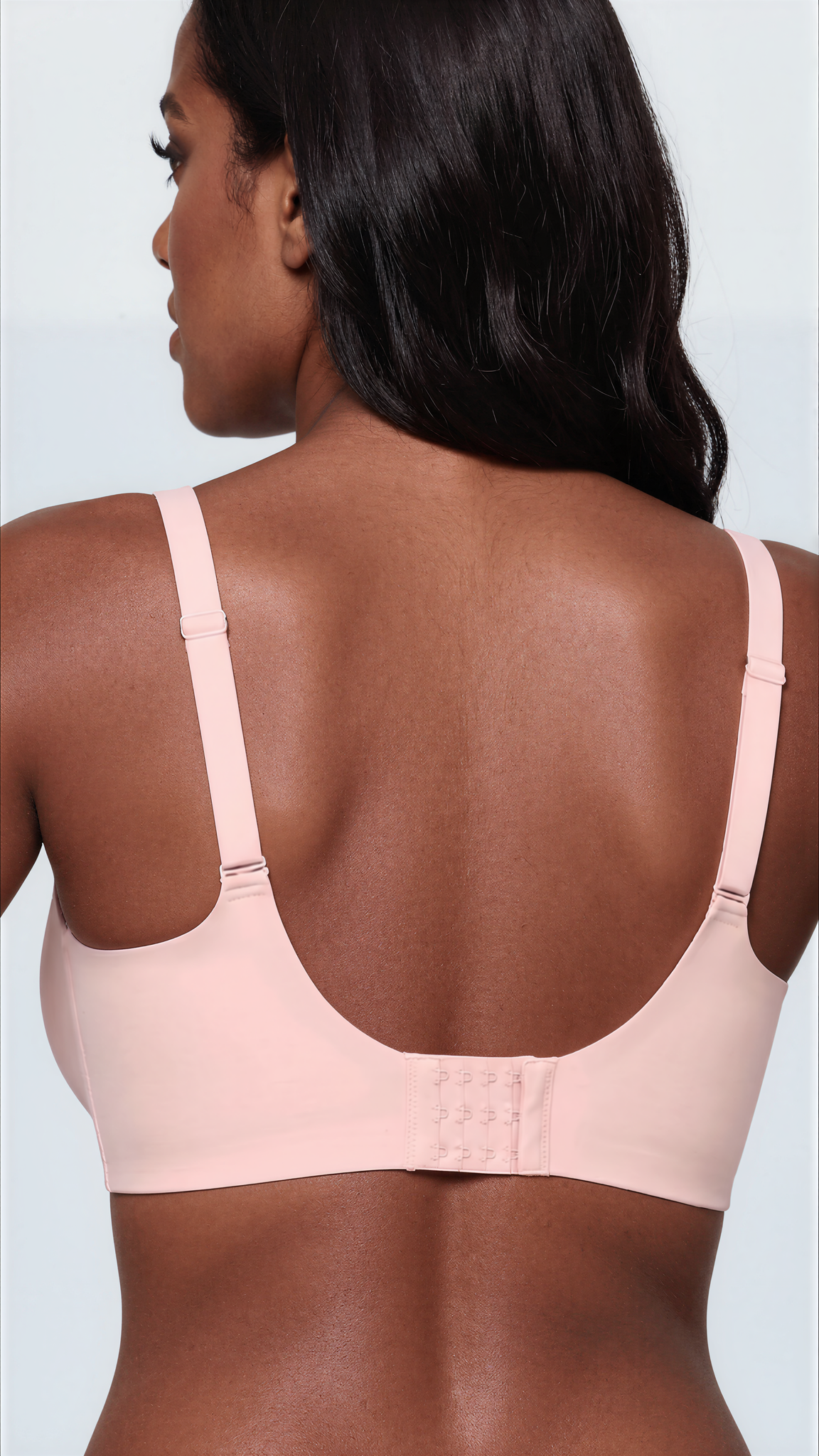 Scalloped wireless bra, back view showing the strap options