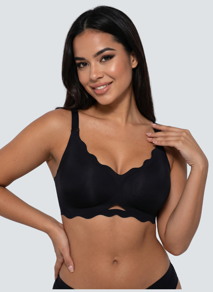 Black scalloped wireless jelly bra with small keyhole